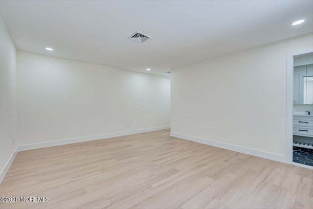300 E Chestnut Avenue, Metuchen, NJ 08840