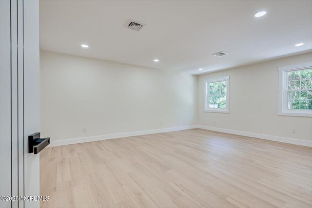300 E Chestnut Avenue, Metuchen, NJ 08840
