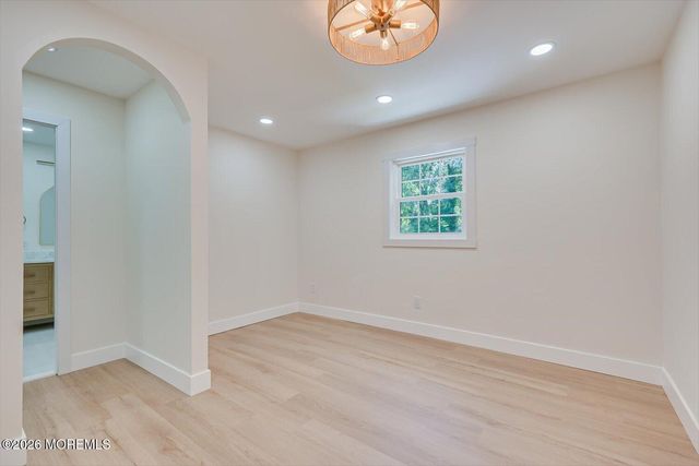300 E Chestnut Avenue, Metuchen, NJ 08840