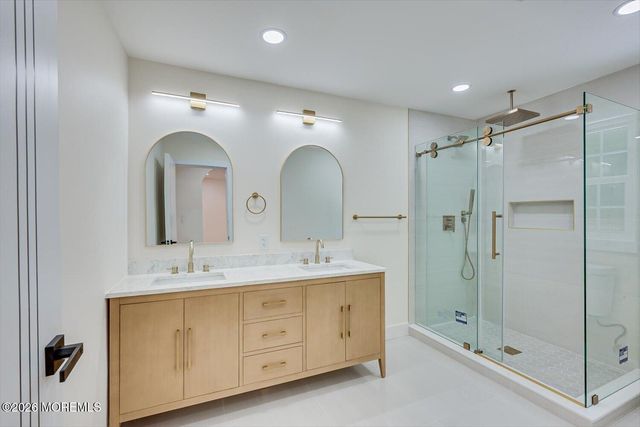 300 E Chestnut Avenue, Metuchen, NJ 08840
