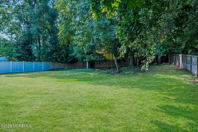 300 E Chestnut Avenue, Metuchen, NJ 08840