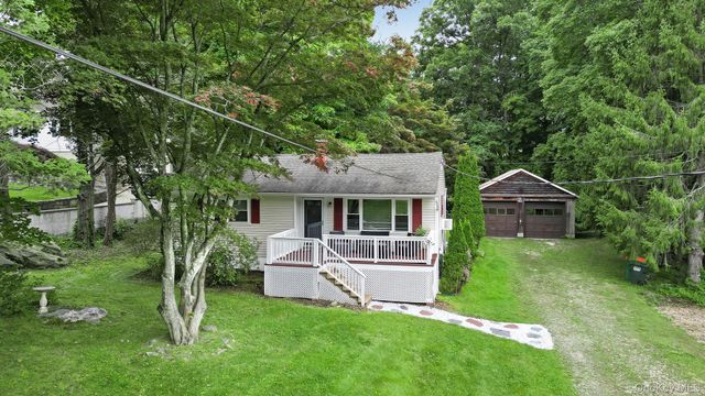 13 Arbutus Street, Putnam Valley, NY 10579