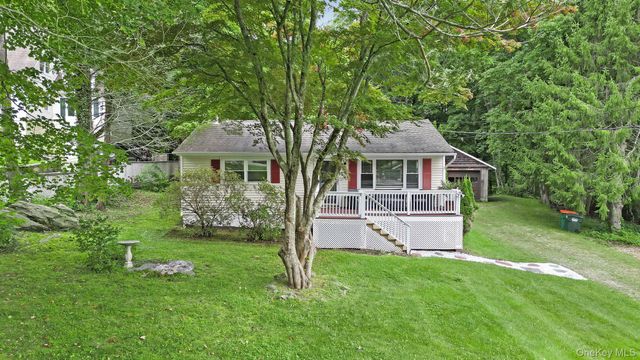 13 Arbutus Street, Putnam Valley, NY 10579