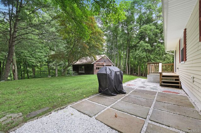 13 Arbutus Street, Putnam Valley, NY 10579