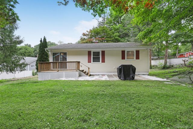 13 Arbutus Street, Putnam Valley, NY 10579