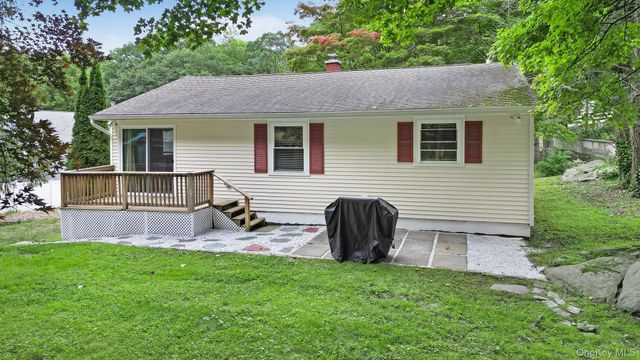 13 Arbutus Street, Putnam Valley, NY 10579