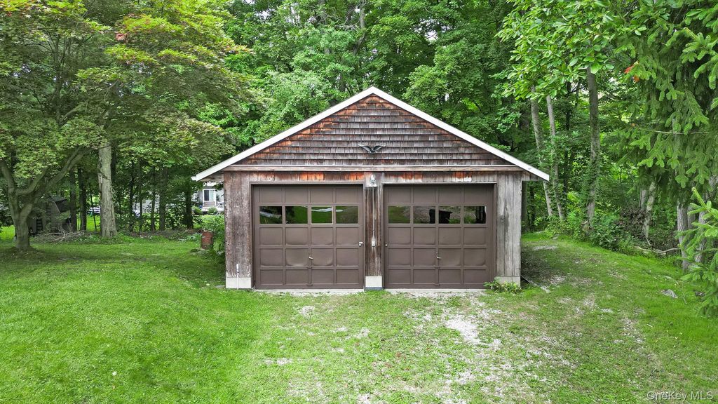 13 Arbutus Street, Putnam Valley, NY 10579 — photo 5