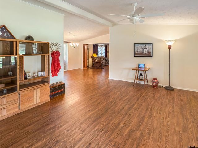 1247 Pecan Ridge, Chandler, TX 75758
