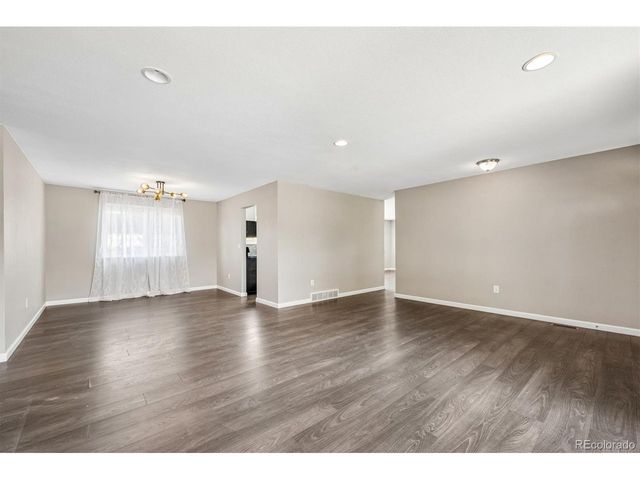3106 S Olathe Way, Aurora, CO 80013