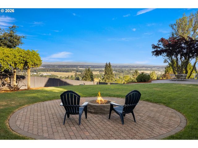 351 Nw ALDER St, Dundee, OR 97115