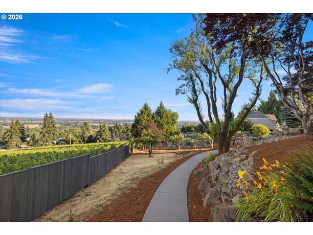 351 Nw ALDER St, Dundee, OR 97115