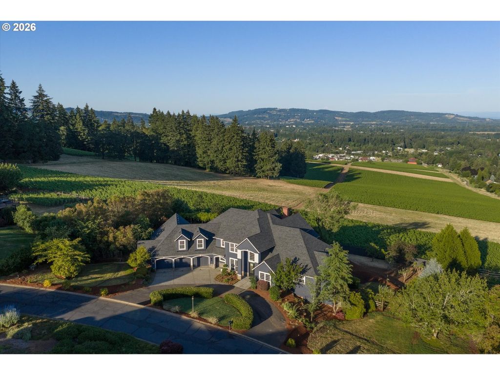 351 Nw ALDER St, Dundee, OR 97115