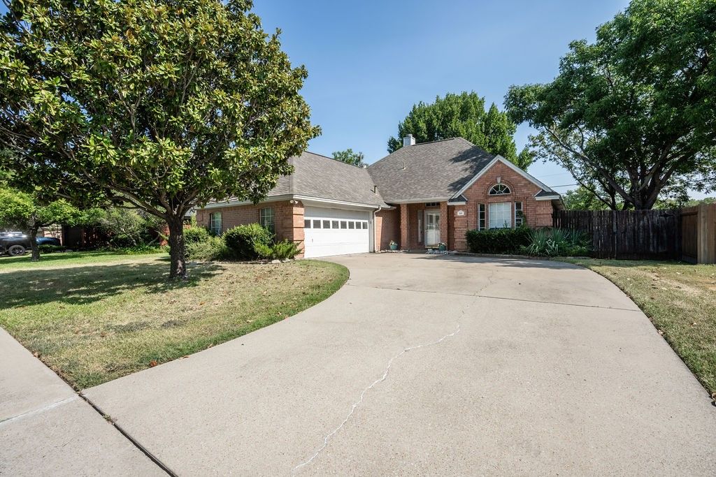 360 Cindy Street S, Keller, TX 76248