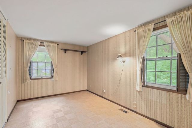 1054 Alden Lane, Buffalo Grove, IL 60089
