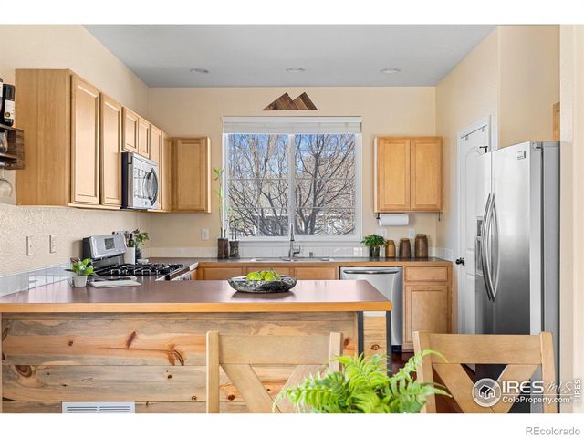 2415 Sunbury Lane, Fort Collins, CO 80524