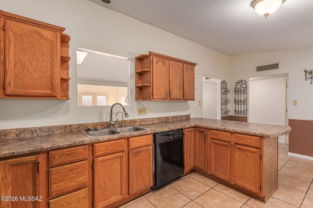 7416 E Beverly Drive, Tucson, AZ 85710
