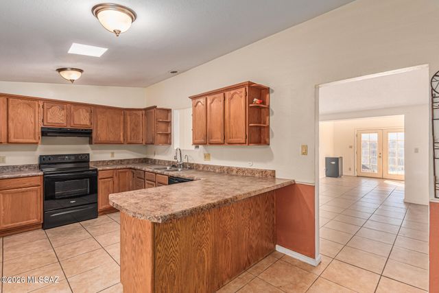 7416 E Beverly Drive, Tucson, AZ 85710