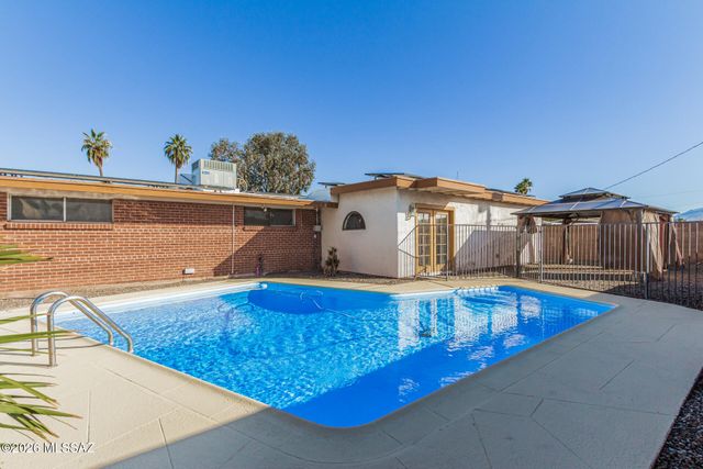 7416 E Beverly Drive, Tucson, AZ 85710