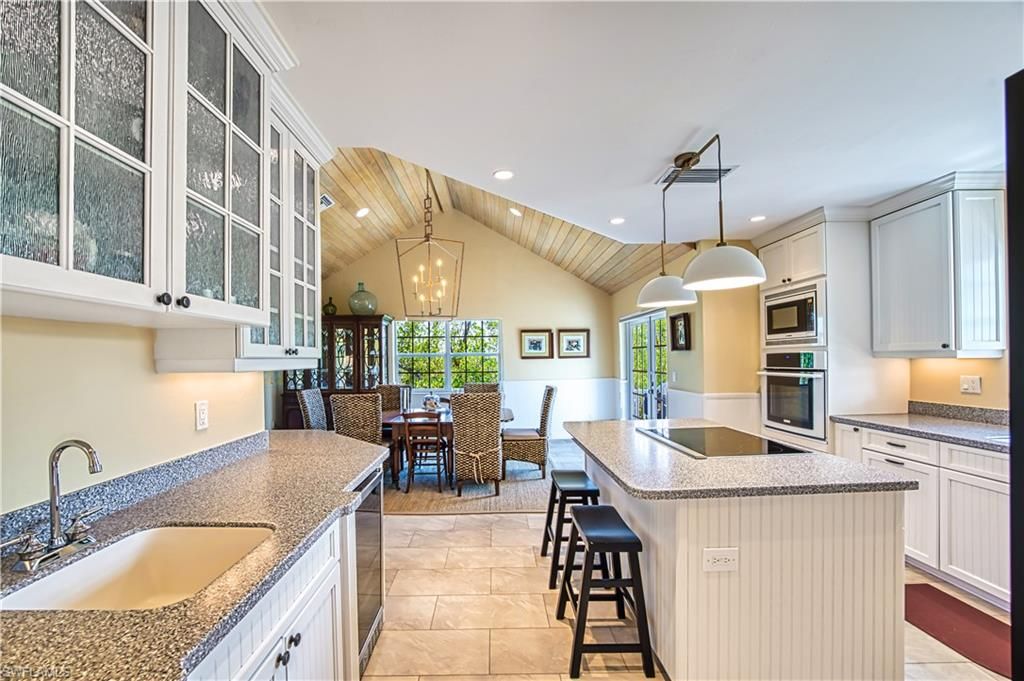 5438 Shearwater DR, SANIBEL, FL 33957 — photo 4