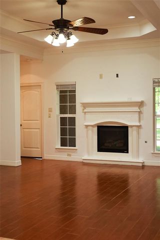 5468 Hogaboom Road, Groves, TX 77619