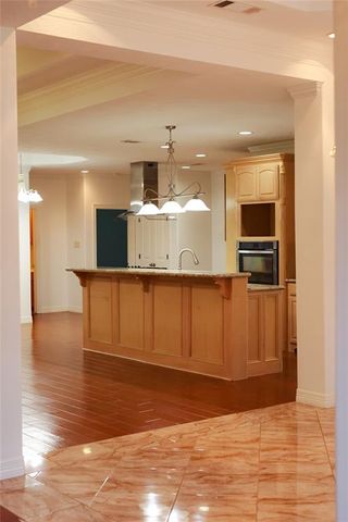 5468 Hogaboom Road, Groves, TX 77619