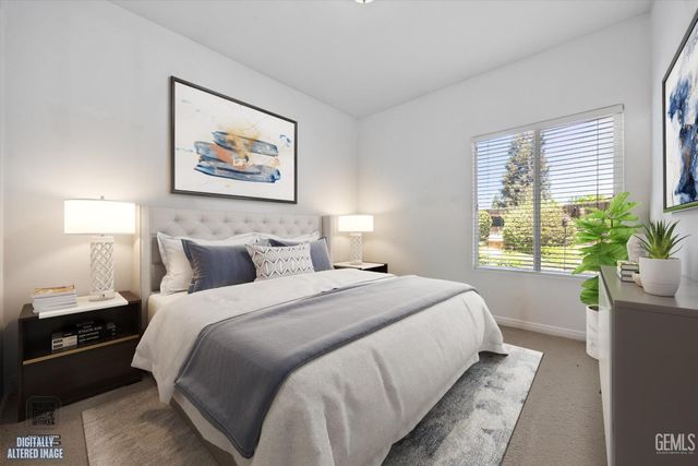 9712 N Bossa Nova Court, Bakersfield, CA 93312