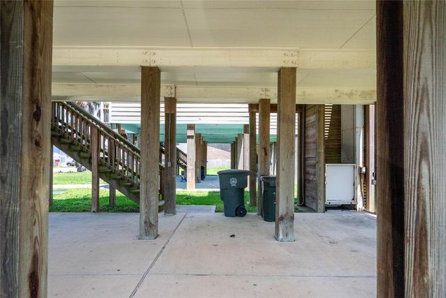 1714 69th Street, Galveston, TX 77551