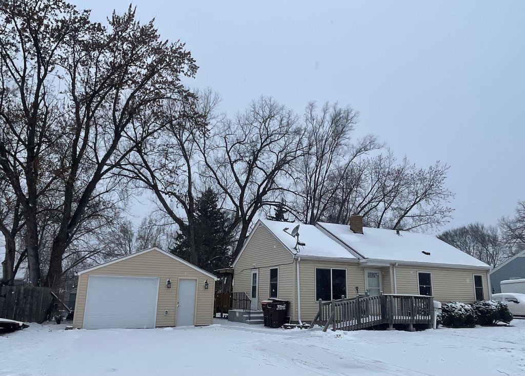 1133 Mccammon Avenue, Saint Paul Park, MN 55071