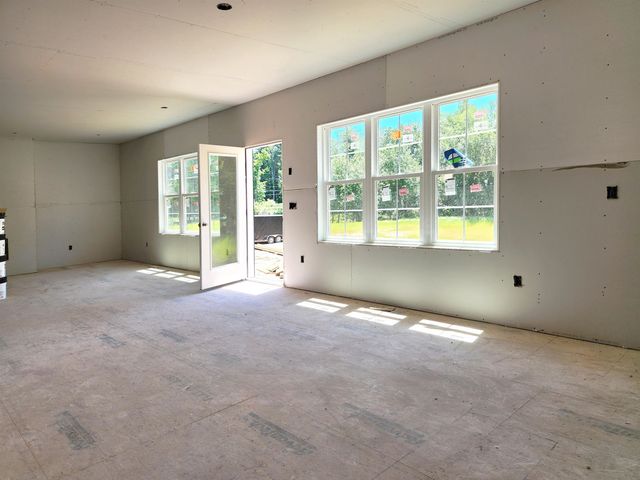 4 Campbell Way, Windham, NH 03087