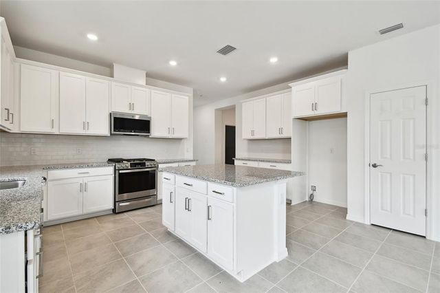 18056 CHERISHED LOOP, Lakewood Ranch, FL 34211