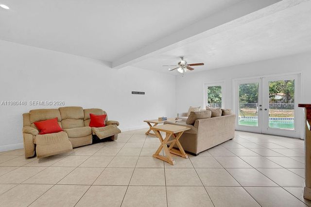 2417 Pierce St -, Hollywood, FL 33020