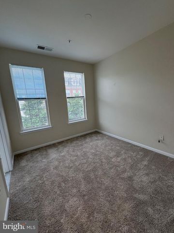 5618 LANIER AVE, Suitland, MD 20746