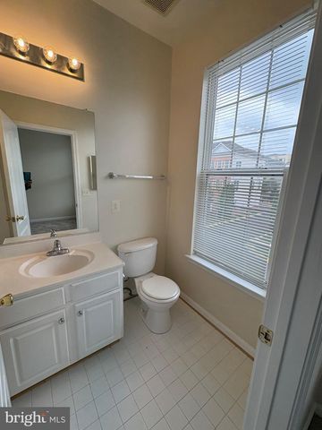 5618 LANIER AVE, Suitland, MD 20746