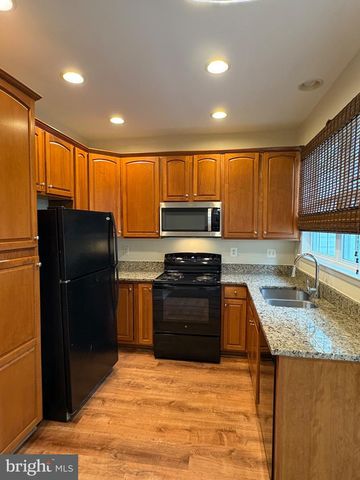 5618 LANIER AVE, Suitland, MD 20746