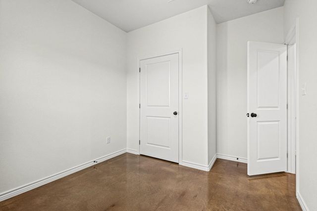 401 N White Oak, Dodd City, TX 75438