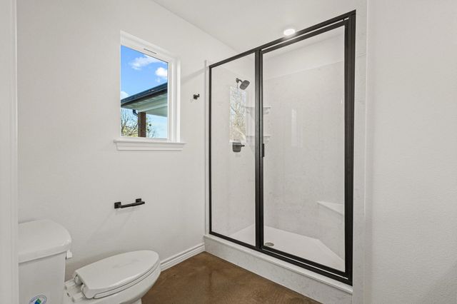 401 N White Oak, Dodd City, TX 75438