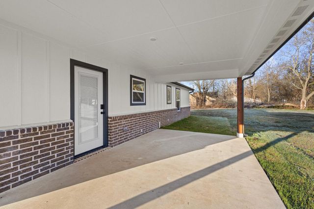 401 N White Oak, Dodd City, TX 75438