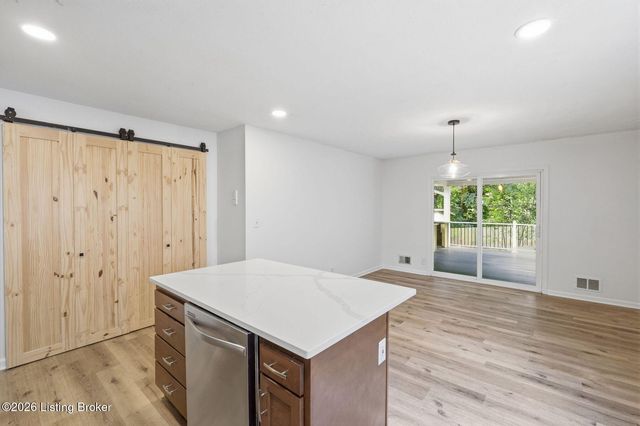 11310 Deham Dr, Louisville, KY 40241