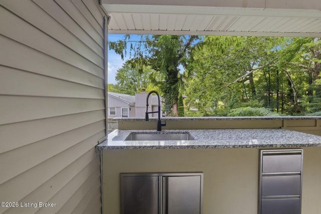 11310 Deham Dr, Louisville, KY 40241