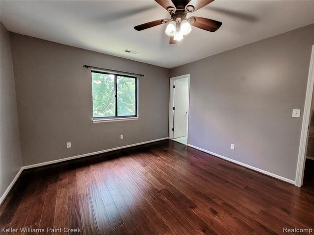 1506 Meadow Side Drive, Rochester Hills, MI 48307