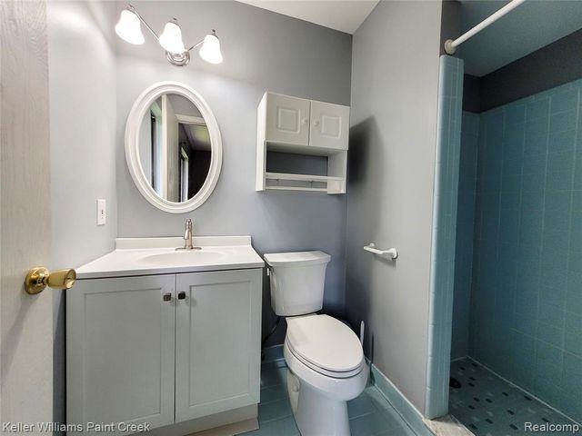 1506 Meadow Side Drive, Rochester Hills, MI 48307