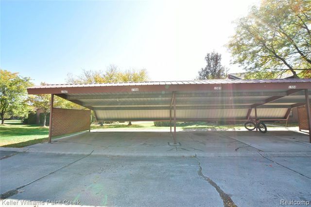 1506 Meadow Side Drive, Rochester Hills, MI 48307