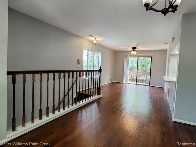 1506 Meadow Side Drive, Rochester Hills, MI 48307