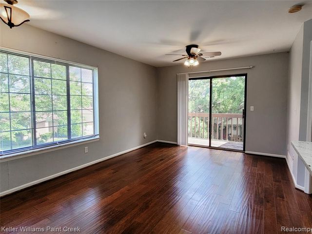 1506 Meadow Side Drive, Rochester Hills, MI 48307