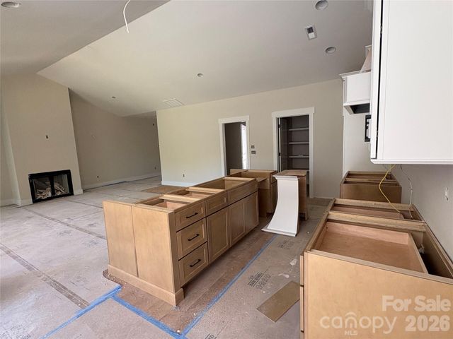 148 Triple Fairways Drive, Hendersonville, NC 28739