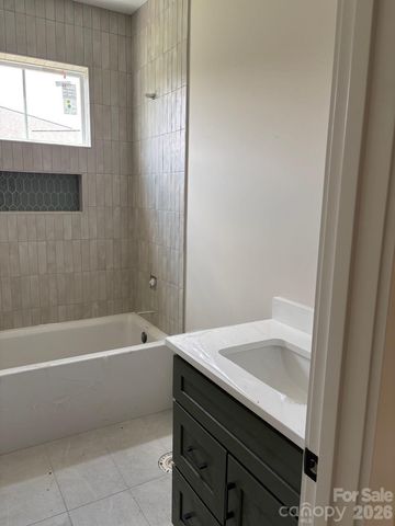 148 Triple Fairways Drive, Hendersonville, NC 28739