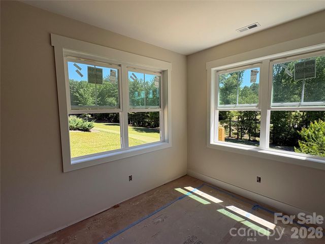 148 Triple Fairways Drive, Hendersonville, NC 28739