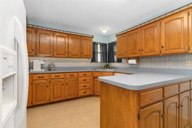 1308 Cindy Court, Cleburne, TX 76033
