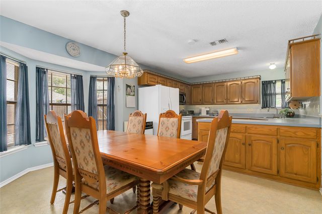 1308 Cindy Court, Cleburne, TX 76033
