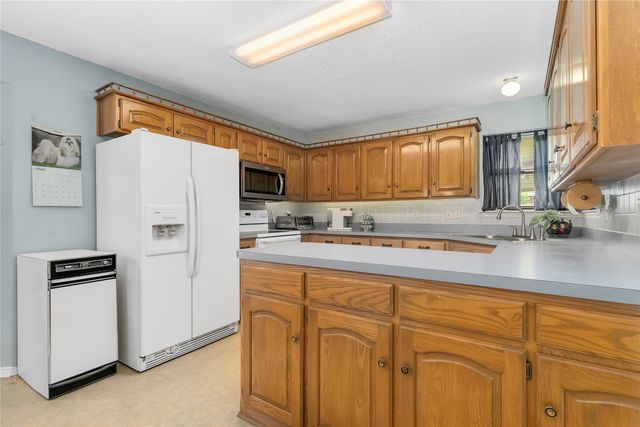 1308 Cindy Court, Cleburne, TX 76033